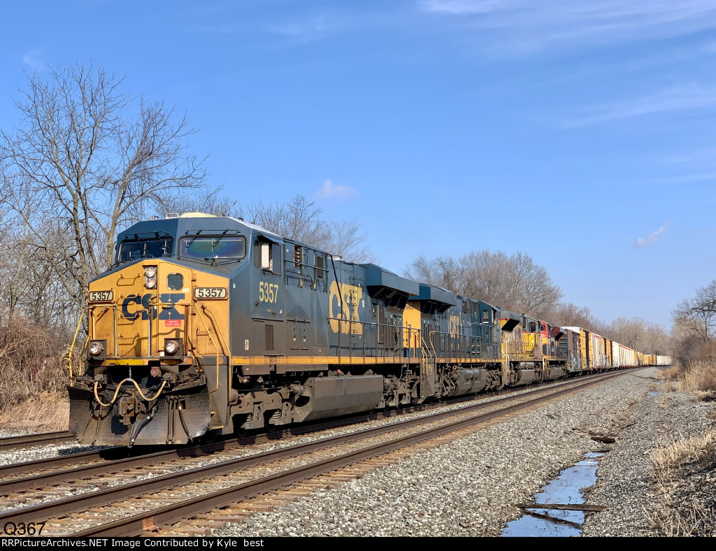 CSX 5357 on Q367 